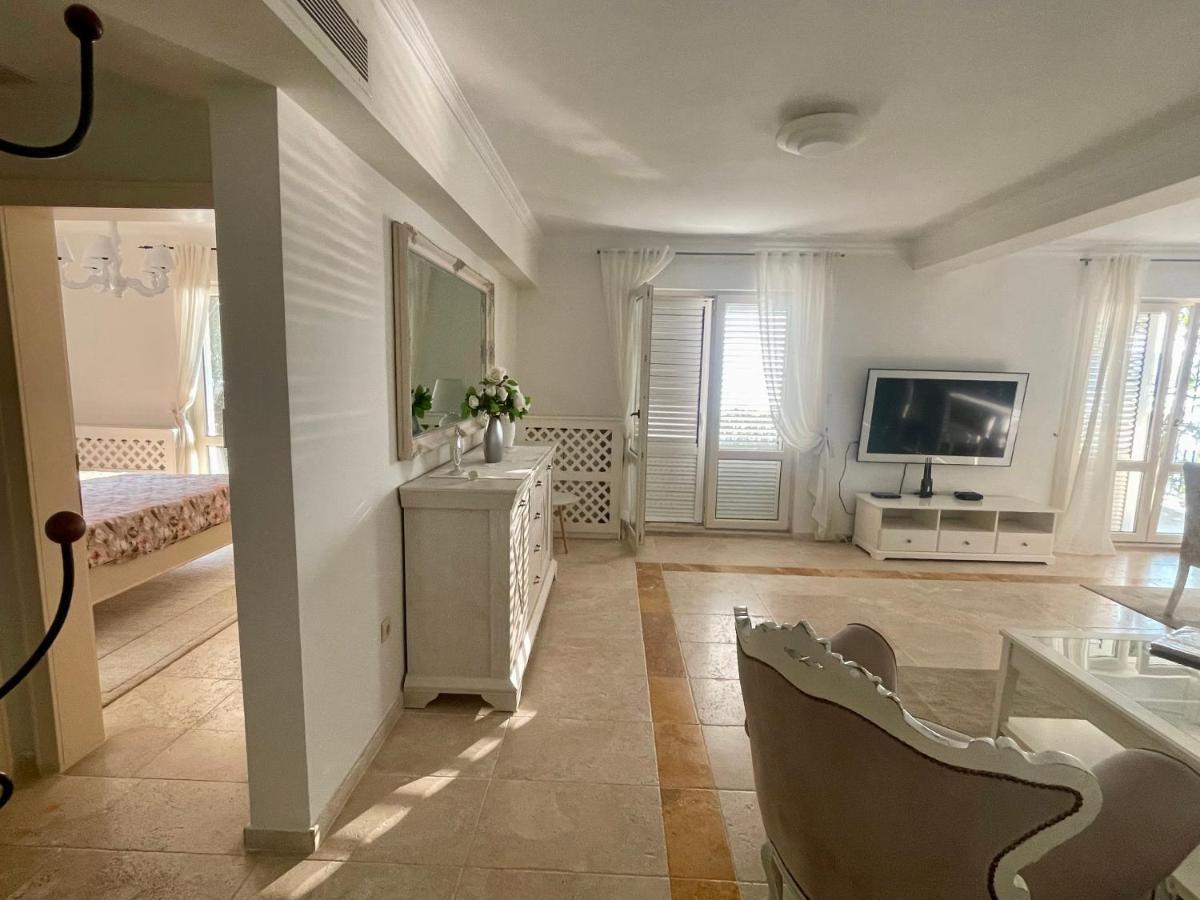Apartments St Stefan 스베티스테판 외부 사진